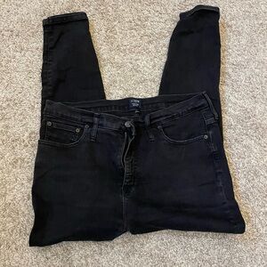 JCREW high rise, skinny jeans. Black.